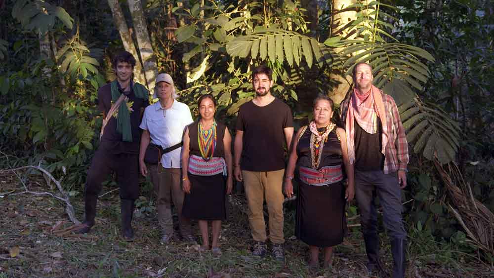 Film team for interviews with the Inga elders, left to right: Richard Décaillet, Ursula Biemann, Flora Macas, Ivan Vargas, Waira Jacanamijoy, Yann Decaumont